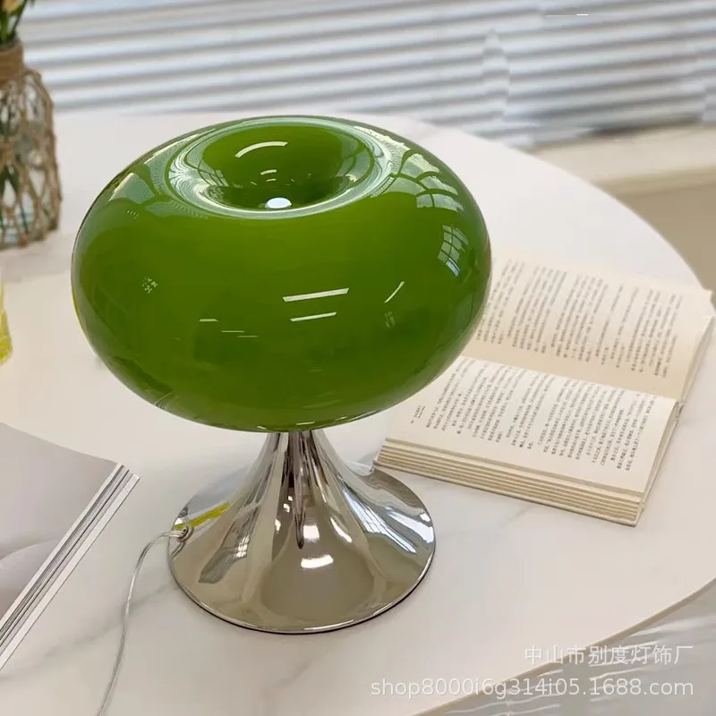 Винтажная перезаряжаемая стеклянная настольная лампа Bauhaus Ins, подходящая для гостиных, проживания в семье, спальни, ретро-атмосфера, настольная лампа Apple
Винтажная перезаряжаемая стеклянная настольная лампа Bauhaus Ins, подходящая для гостиных, проживания в семье, спальни, ретро-атмосфера, настольная лампа Apple