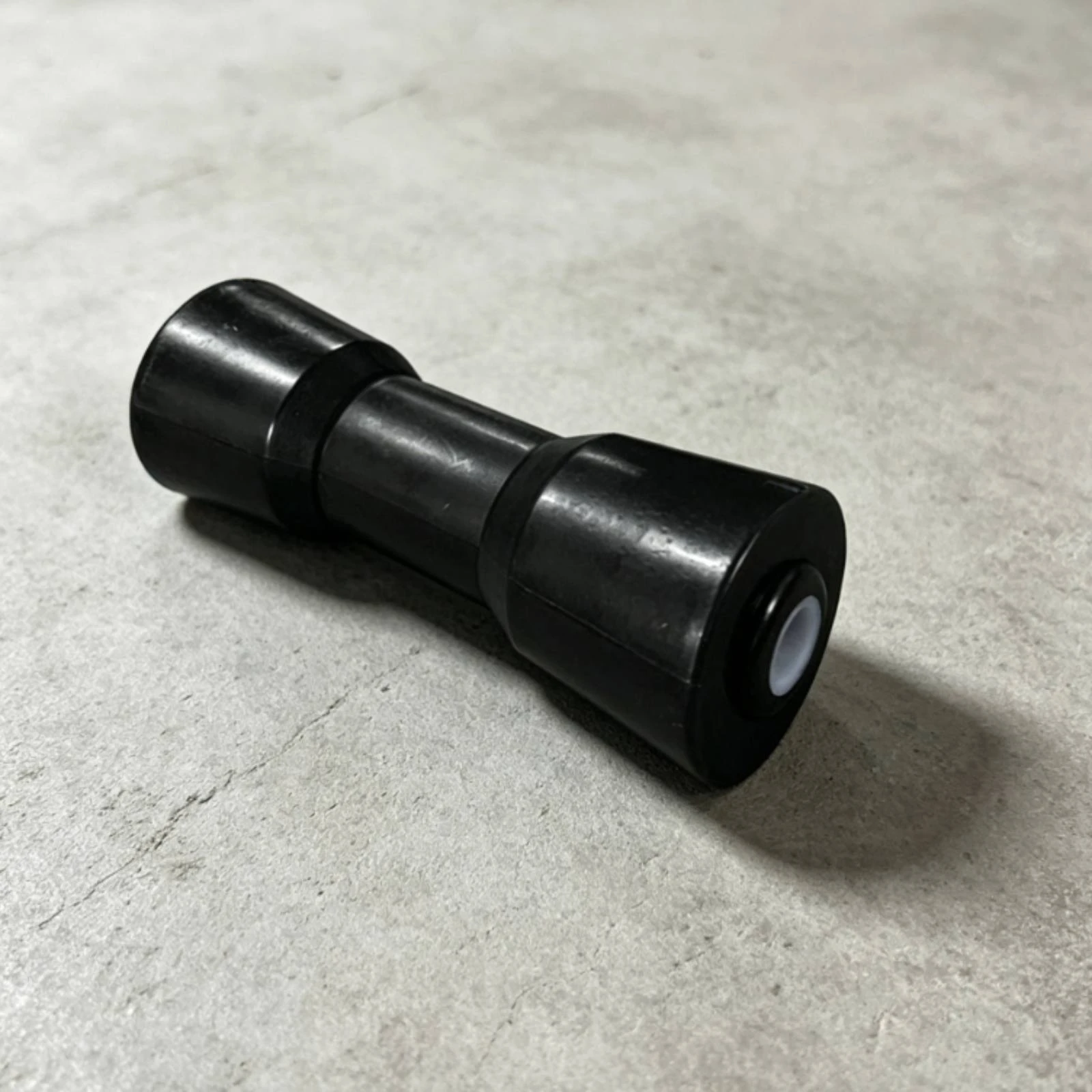 Plastic Keel Roller Tapered Ends Keel Roller Marine Hardware 16 Mm Bore Through-Hole
Plastic Keel Roller Tapered Ends Keel Roller Marine Hardware 16 Mm Bore Through-Hole