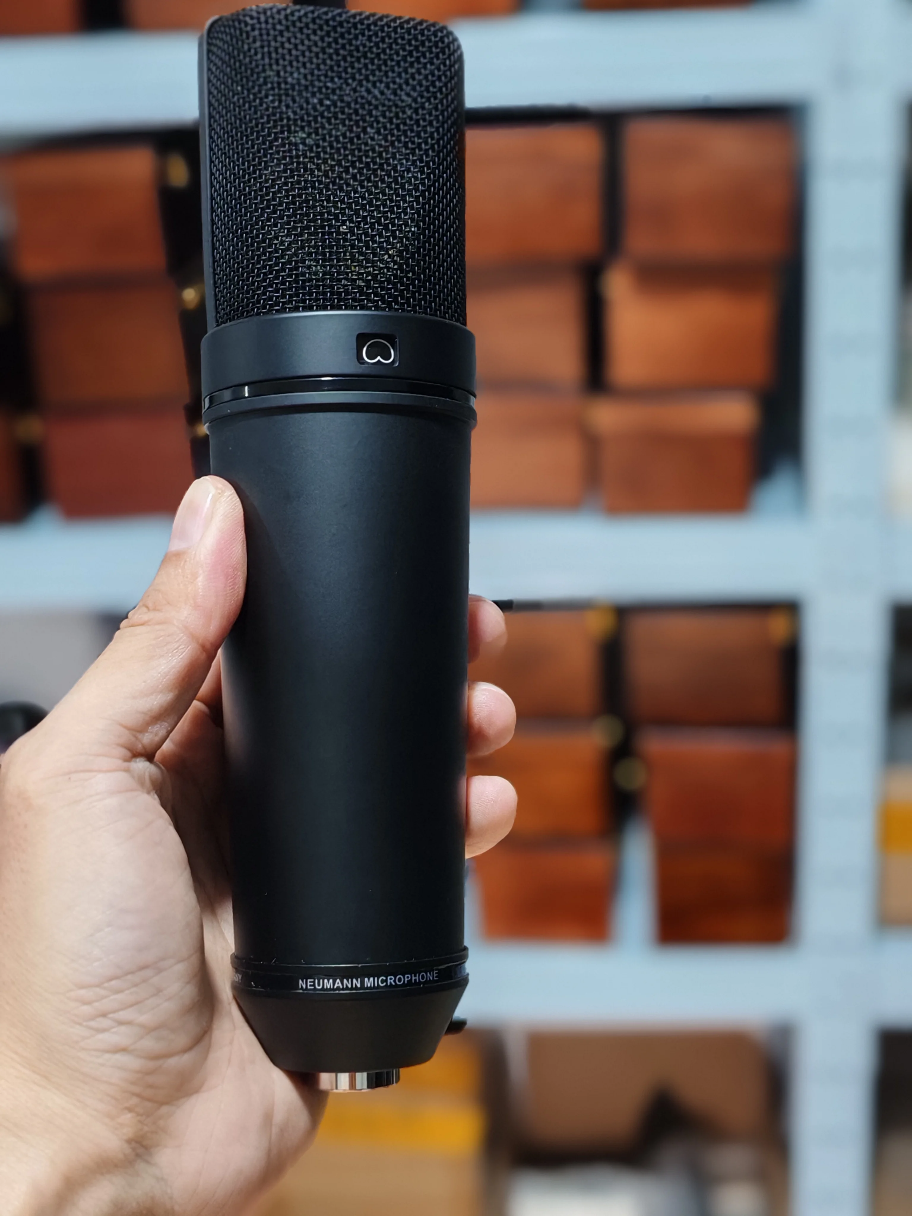 Advanced U87AI condenser microphone, German imported WM motor condenser, professional recording studio/singing microphone
Advanced U87AI condenser microphone, German imported WM motor condenser, professional recording studio/singing microphone