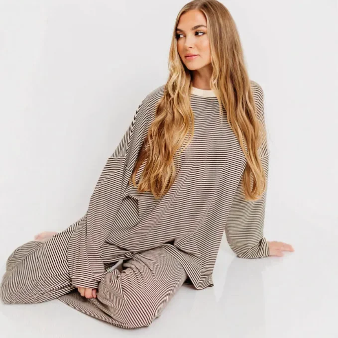 2025 Autumn New Home Clothes Striped Casual Fashion Round Neck Long Sleeve Comfortable Skin Friendly Pajama Pants Set for Women
2025 Autumn New Home Clothes Striped Casual Fashion Round Neck Long Sleeve Comfortable Skin Friendly Pajama Pants Set for Women