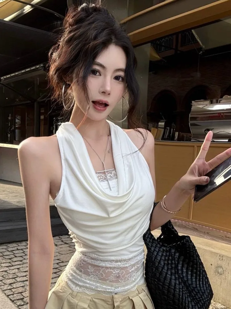 Sexy Lace Crop Top with Hanging Neck Design Sleeveless Backless Short Style for Spring Summer New Arrival Pure Desire
Sexy Lace Crop Top with Hanging Neck Design Sleeveless Backless Short Style for Spring Summer New Arrival Pure Desire