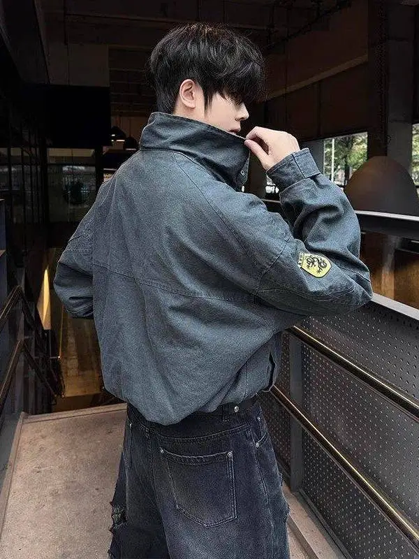 Мужская рабочая куртка-бомбер с воротником-стойкой в американском стиле, функциональная мотоциклетная верхняя одежда
Мужская рабочая куртка-бомбер с воротником-стойкой в американском стиле, функциональная мотоциклетная верхняя одежда