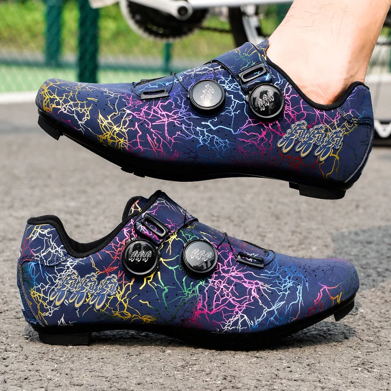 Универсальные профессиональные велотуфли для горного велосипеда, дышащие, легкие, с противоскользящей подошвой, для мужчин и женщин
Универсальные профессиональные велотуфли для горного велосипеда, дышащие, легкие, с противоскользящей подошвой, для мужчин и женщин