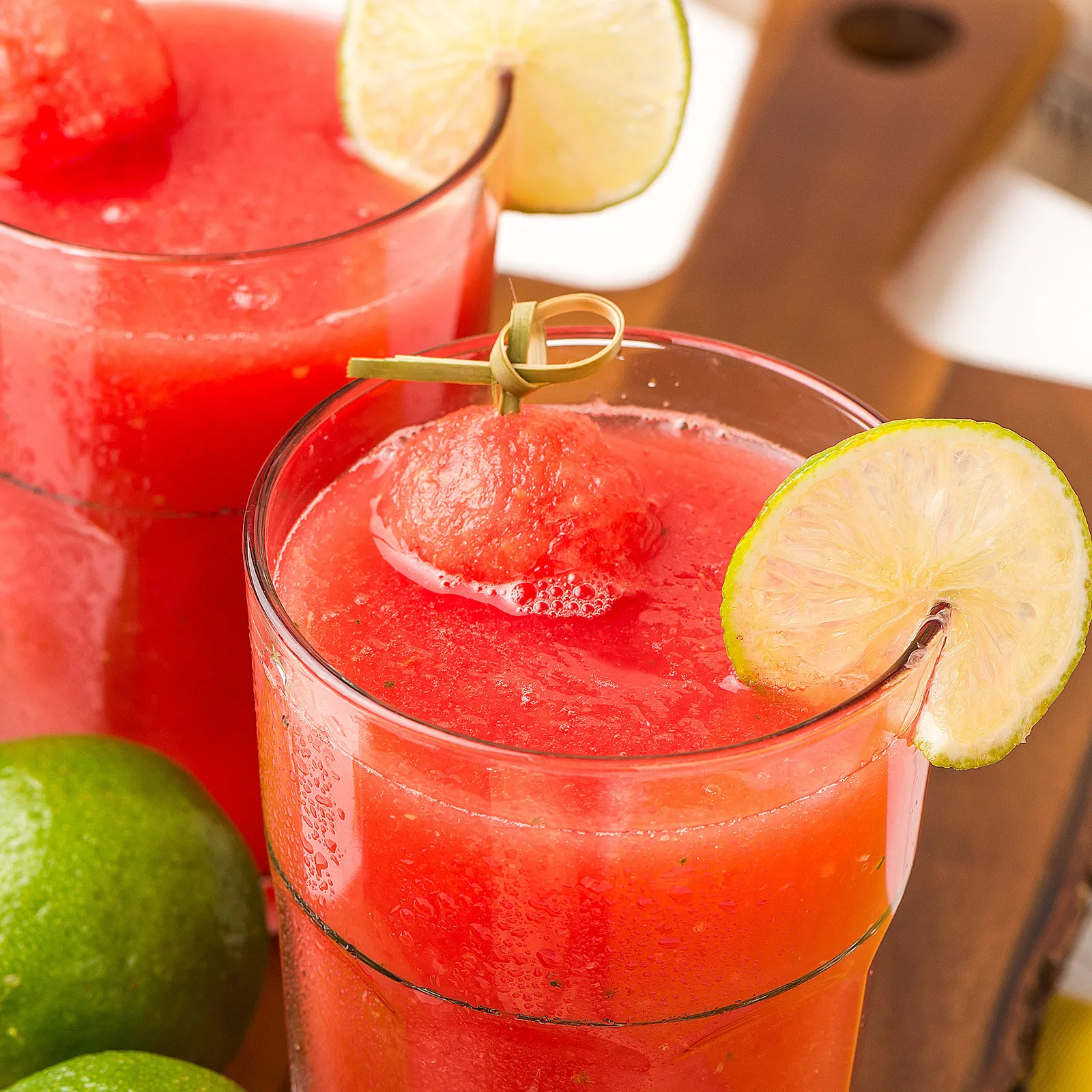 200Pcs Bamboo Cocktail Sticks Premium Disposable Fruit Picks for Party Birthday Dinner Environment Friendly Food Picks Strong
200Pcs Bamboo Cocktail Sticks Premium Disposable Fruit Picks for Party Birthday Dinner Environment Friendly Food Picks Strong