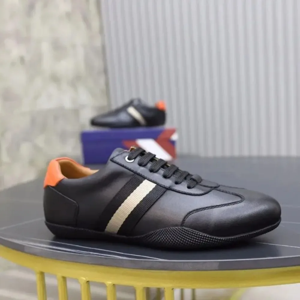 Classic Men's Genuine Leather Casual Sports Shoes Spring Autumn Versatile High-End Footwear
Classic Men's Genuine Leather Casual Sports Shoes Spring Autumn Versatile High-End Footwear
