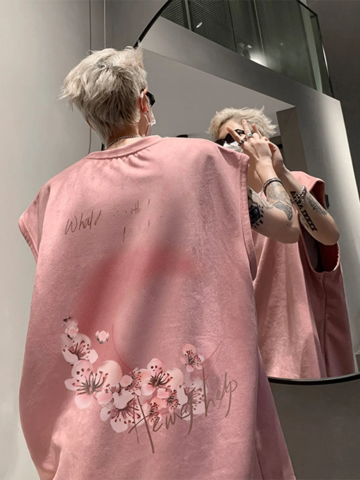 American High Street Sle Men's Svel Vest Summer Trendy Hiphop Tank Top Sweat Absorbent Breathable round Ne Design
American High Street Sle Men's Svel Vest Summer Trendy Hiphop Tank Top Sweat Absorbent Breathable round Ne Design