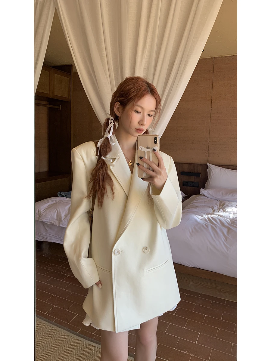 Red Celebri Studio Women's Casual Suit Jaet Fall 2025 New Korean Sle High-End Sensation Design Sense Western Clothes
Red Celebri Studio Women's Casual Suit Jaet Fall 2025 New Korean Sle High-End Sensation Design Sense Western Clothes