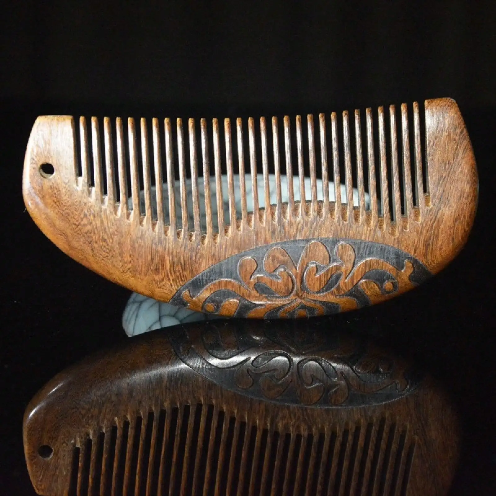 Natural Black Gold Sandalwood Handleless Comb, Double Sided Carved Five Wide Teeth Solid Wood Grooming Comb, Scalp Relaxing Head Massage Wooden Tool, Ladies Daily Hair Smoothing & Styling Accessory, Household Portable Full Wood Hair Care Essential, Ideal
Natural Black Gold Sandalwood Handleless Comb, Double Sided Carved Five Wide Teeth Solid Wood Grooming Comb, Scalp Relaxing Head Massage Wooden Tool, Ladies Daily Hair Smoothing & Styling Accessory, Household Portable Full Wood Hair Care Essential, Ideal