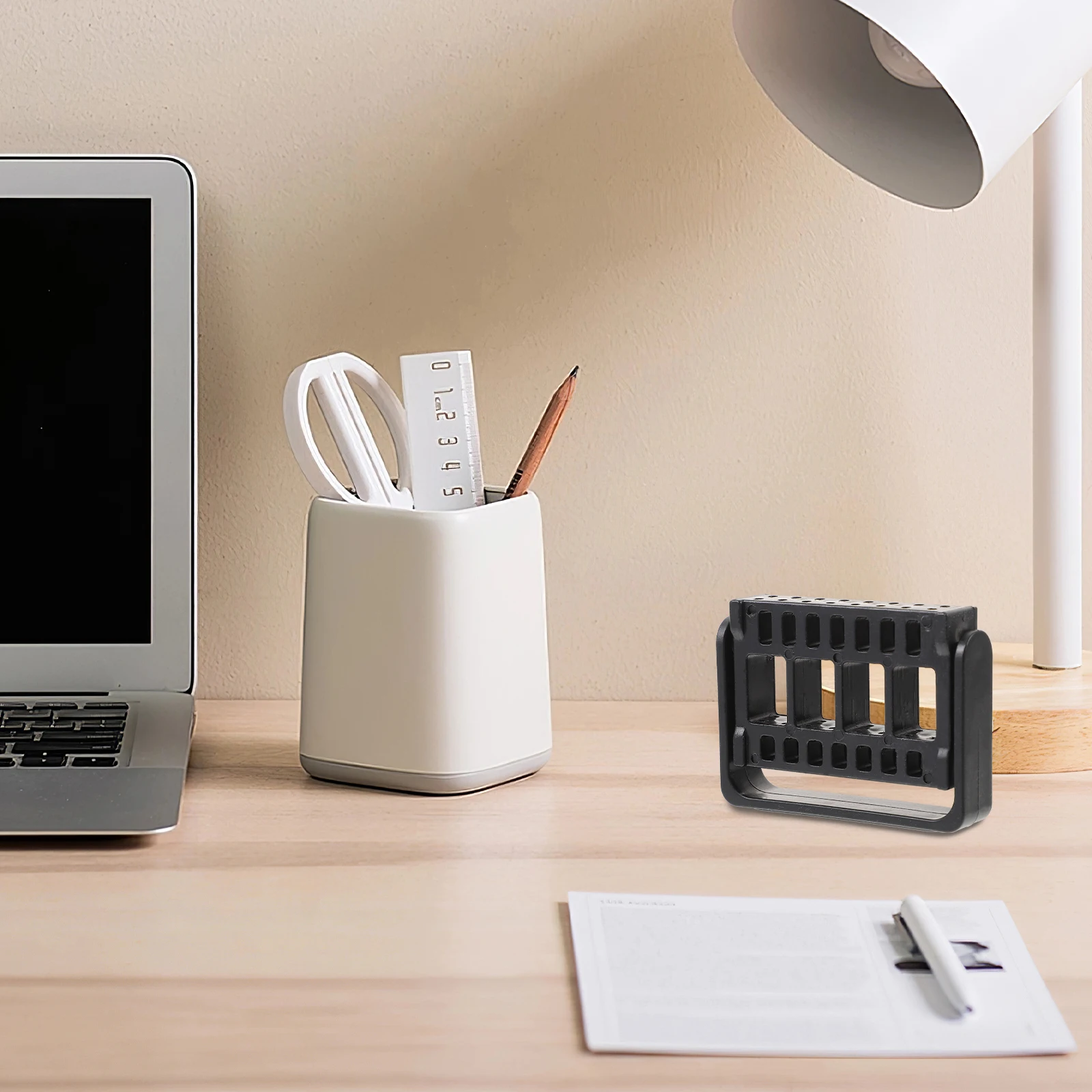 Nail Grinding Tool Box Manicure Organizer Storage For Grinding Heads Durable Lightweight Large Capacity Professional Use 
Nail Grinding Tool Box Manicure Organizer Storage For Grinding Heads Durable Lightweight Large Capacity Professional Use