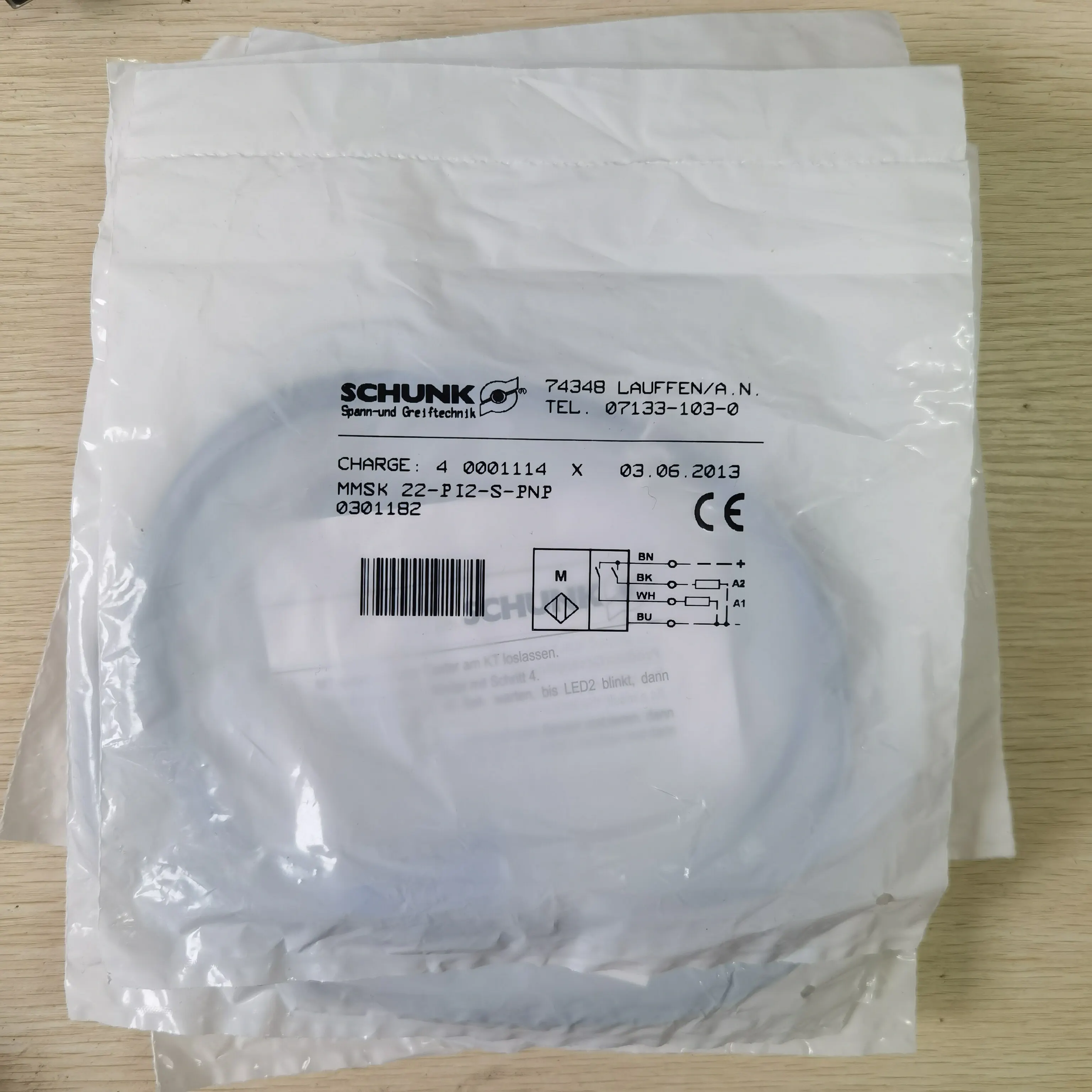В наличии, новый оригинальный SCHUNK SCHUNK MMSK 22-P12-S-PNP 0301182 (физический товар)
В наличии, новый оригинальный SCHUNK SCHUNK MMSK 22-P12-S-PNP 0301182 (физический товар)