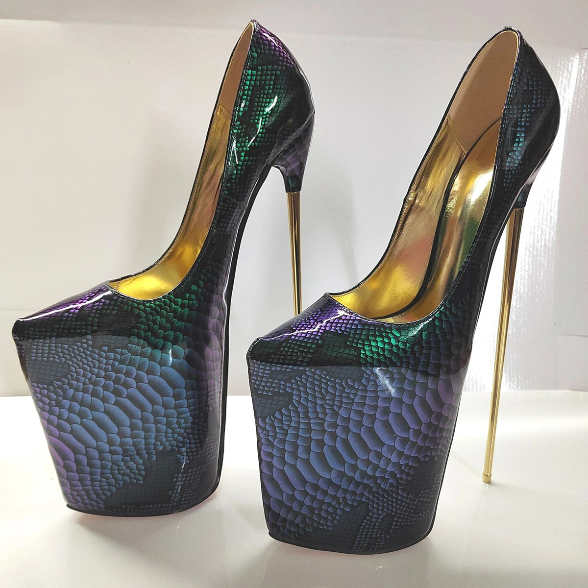 Sexy Fetish Snake skin 30cm pumps Exotic platform 11.8inches High Heels Stripper crossdresser shoes Gothic Nightclub Queen show
Sexy Fetish Snake skin 30cm pumps Exotic platform 11.8inches High Heels Stripper crossdresser shoes Gothic Nightclub Queen show