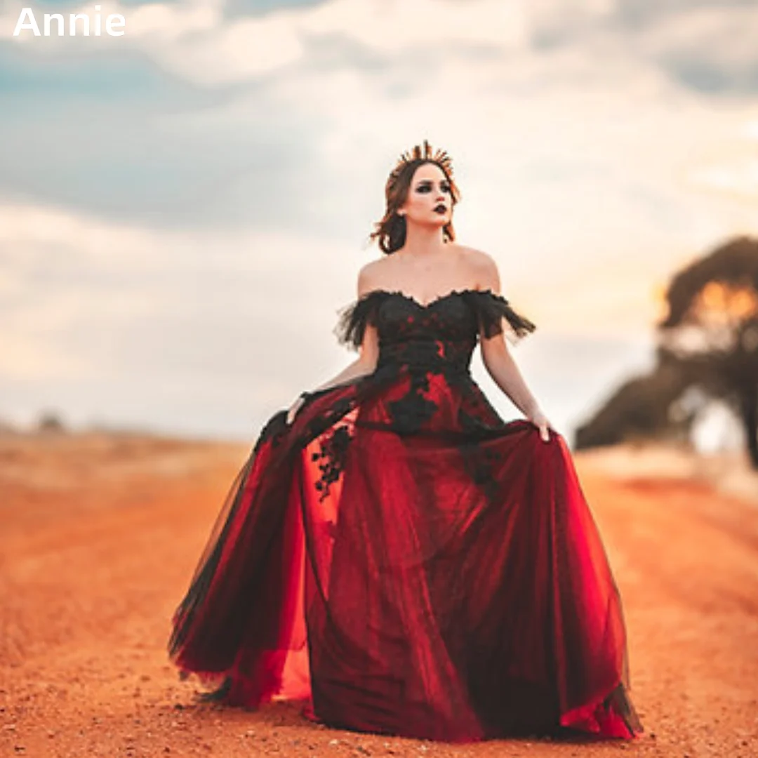 Annie Black Lace Embroidery Prom Dresses Red Tulle Evening Dresses Princess Sexy Strapless A-line Robes De Soirée Customized
Annie Black Lace Embroidery Prom Dresses Red Tulle Evening Dresses Princess Sexy Strapless A-line Robes De Soirée Customized