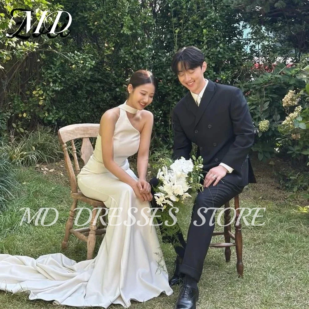 MD Sexy White A-line Wedding Dresses Unique Halter Sweep Train Korea Photoshoot Pleat Bridal Gown Stretch Satin Customised 웨딩드레스
MD Sexy White A-line Wedding Dresses Unique Halter Sweep Train Korea Photoshoot Pleat Bridal Gown Stretch Satin Customised 웨딩드레스