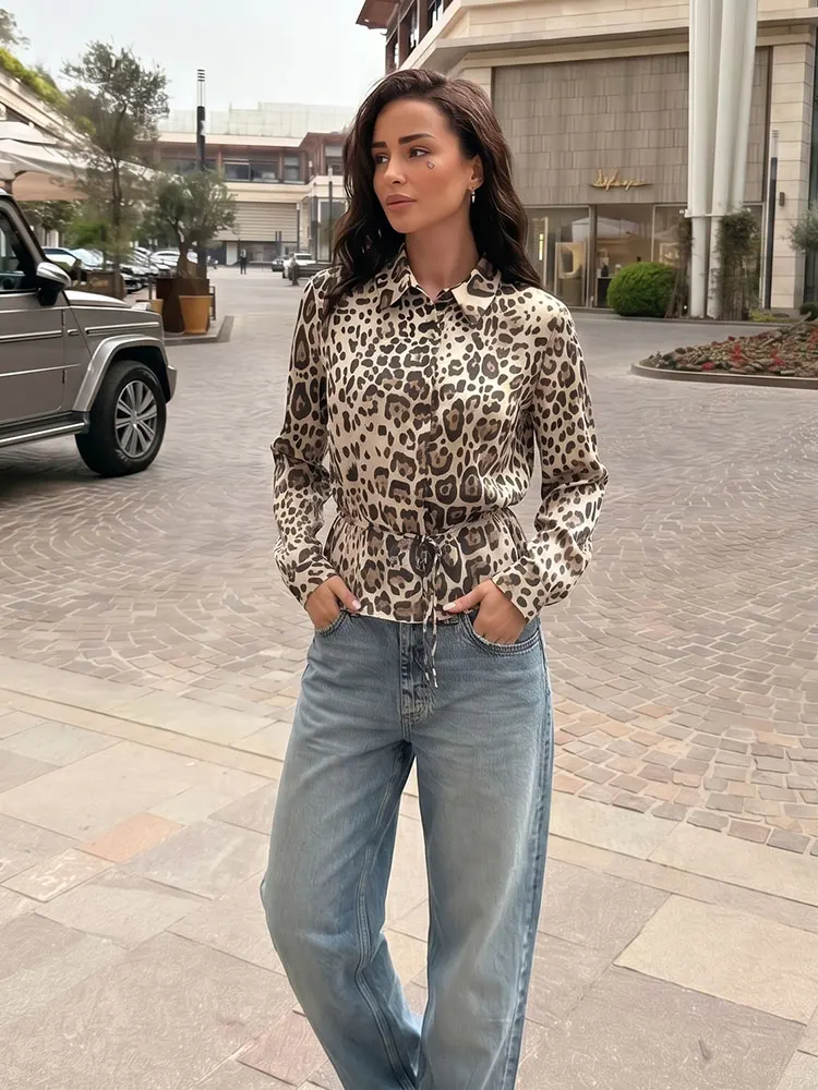 HH Women Fashion Leopard Print Blouse Single Breasted Long Sleeve Shirt With Lace Up Female Casual Streetwear Vacation Chic Top
HH Women Fashion Leopard Print Blouse Single Breasted Long Sleeve Shirt With Lace Up Female Casual Streetwear Vacation Chic Top