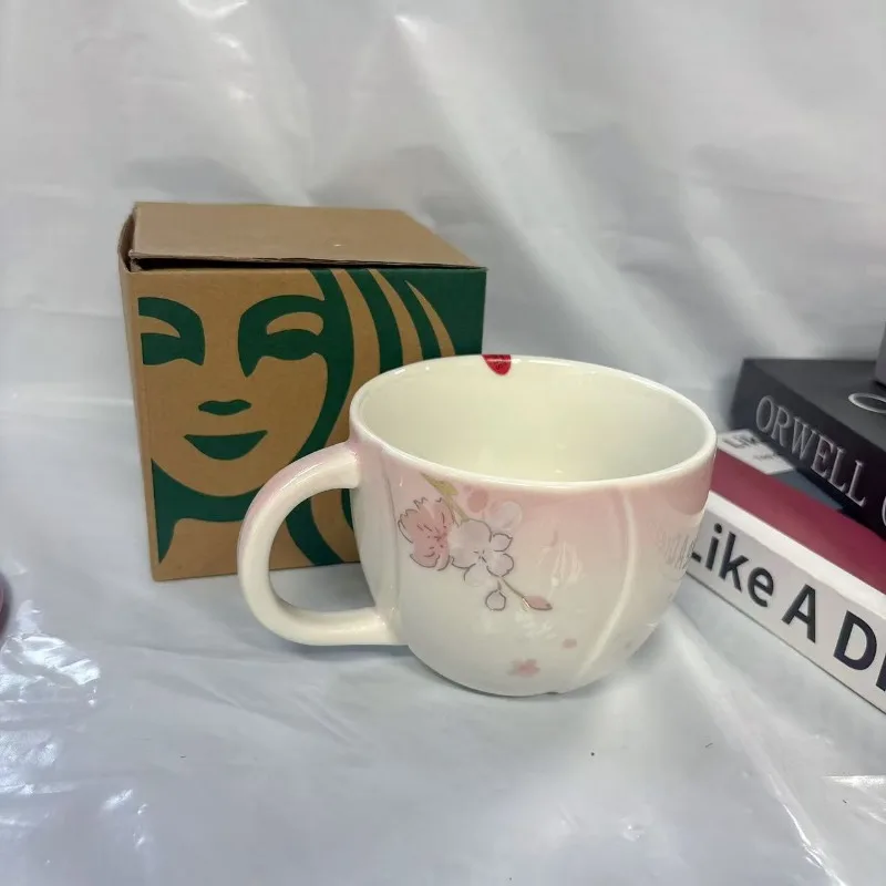 Starbucks 355ml Sakura Gradient Ceramic Mug with Cherry Blossom Lid, Pink Floral Coffee Cup
Starbucks 355ml Sakura Gradient Ceramic Mug with Cherry Blossom Lid, Pink Floral Coffee Cup