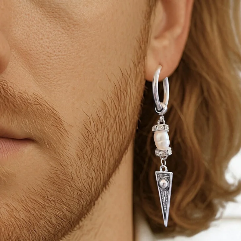 1 Pair Street Hip Hop Hoop Earring For Men Vintage Silver Color Geometric Triangular Shape Pearl Pendant Earrings Unisex Jewelry
1 Pair Street Hip Hop Hoop Earring For Men Vintage Silver Color Geometric Triangular Shape Pearl Pendant Earrings Unisex Jewelry