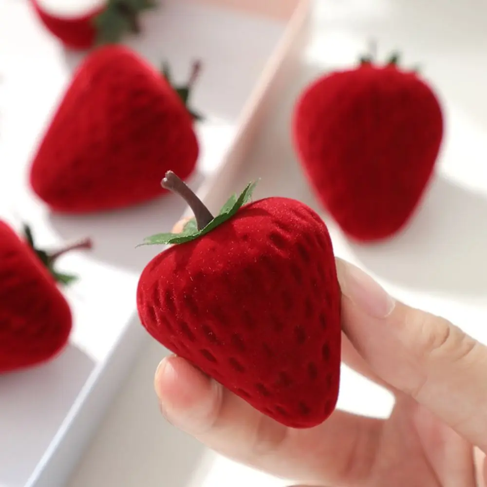 Flocking Plastic Strawberry Ring Box Gift Boxes Romantic Organizer Ring Holder Red Wedding Jewelry Display Case Ring&Earrings
Flocking Plastic Strawberry Ring Box Gift Boxes Romantic Organizer Ring Holder Red Wedding Jewelry Display Case Ring&Earrings