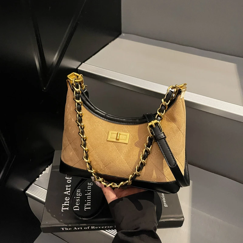 New Trendy Casual Leather Commuter Bag for Women Business Travel with Large Capacity Elegant Minimalist Solid Color
New Trendy Casual Leather Commuter Bag for Women Business Travel with Large Capacity Elegant Minimalist Solid Color