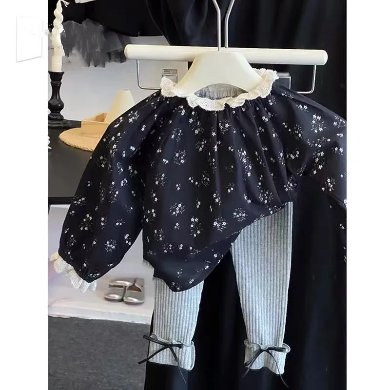 Korean Version Girls' Black Shirt Spring and Autumn Children's Bubble Sleeve Top Retro Lace Collar Broken Flower Shirt
Korean Version Girls' Black Shirt Spring and Autumn Children's Bubble Sleeve Top Retro Lace Collar Broken Flower Shirt