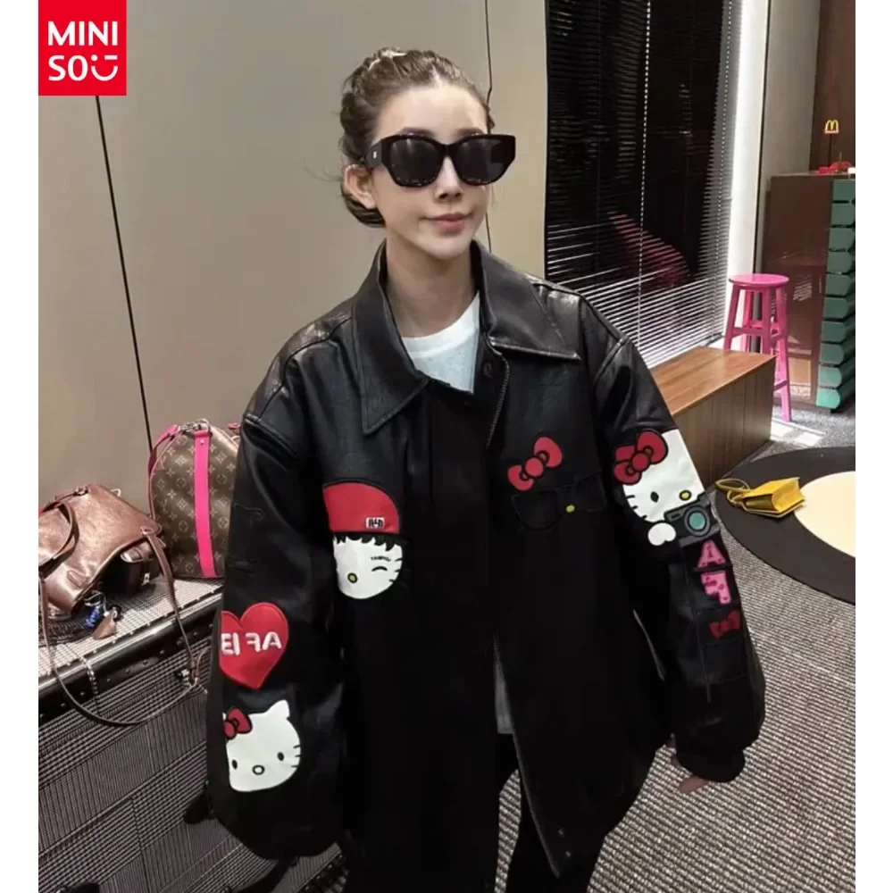 Осенне-зимняя свободная модная черная кожаная куртка Disney с вышивкой «Hello Kitty» в тон, женская
Осенне-зимняя свободная модная черная кожаная куртка Disney с вышивкой «Hello Kitty» в тон, женская