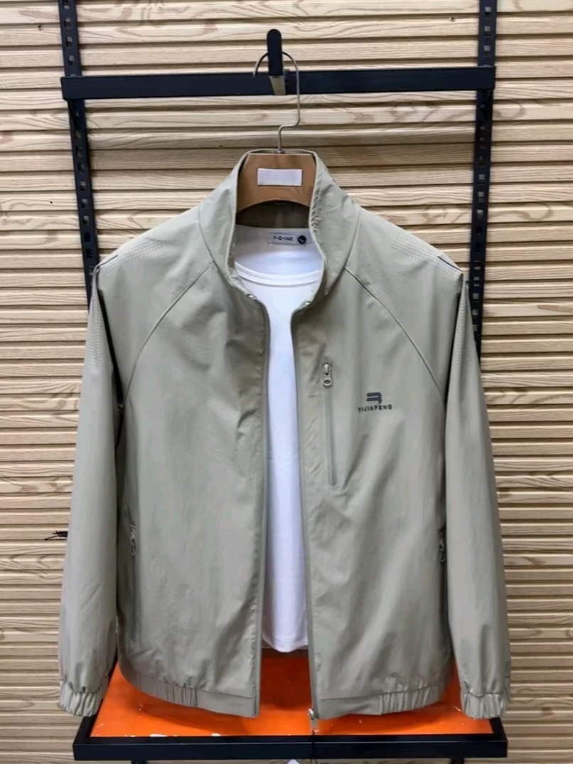 New Men's Fashionable Casual Stand Collar Jacket Spring Autumn Standard Fit Antibacterial High Sensation Personality Handsome
New Men's Fashionable Casual Stand Collar Jacket Spring Autumn Standard Fit Antibacterial High Sensation Personality Handsome