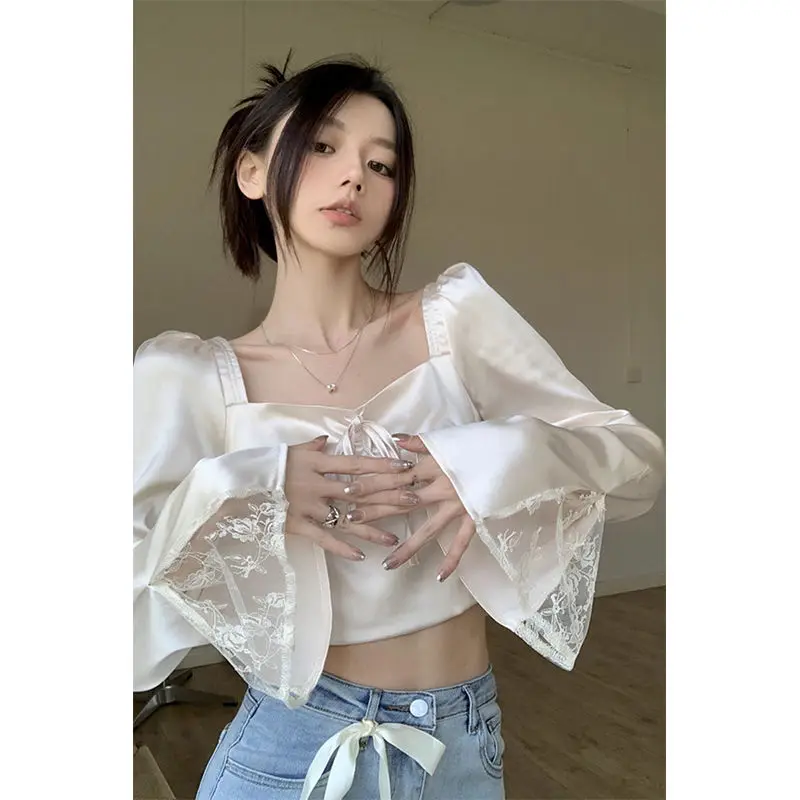Korejpaa Temperament Satin Shirts Women 2025 Spring French Style Sexy Square Collar Flared Sleeve Short Top Elegant Blusas
Korejpaa Temperament Satin Shirts Women 2025 Spring French Style Sexy Square Collar Flared Sleeve Short Top Elegant Blusas