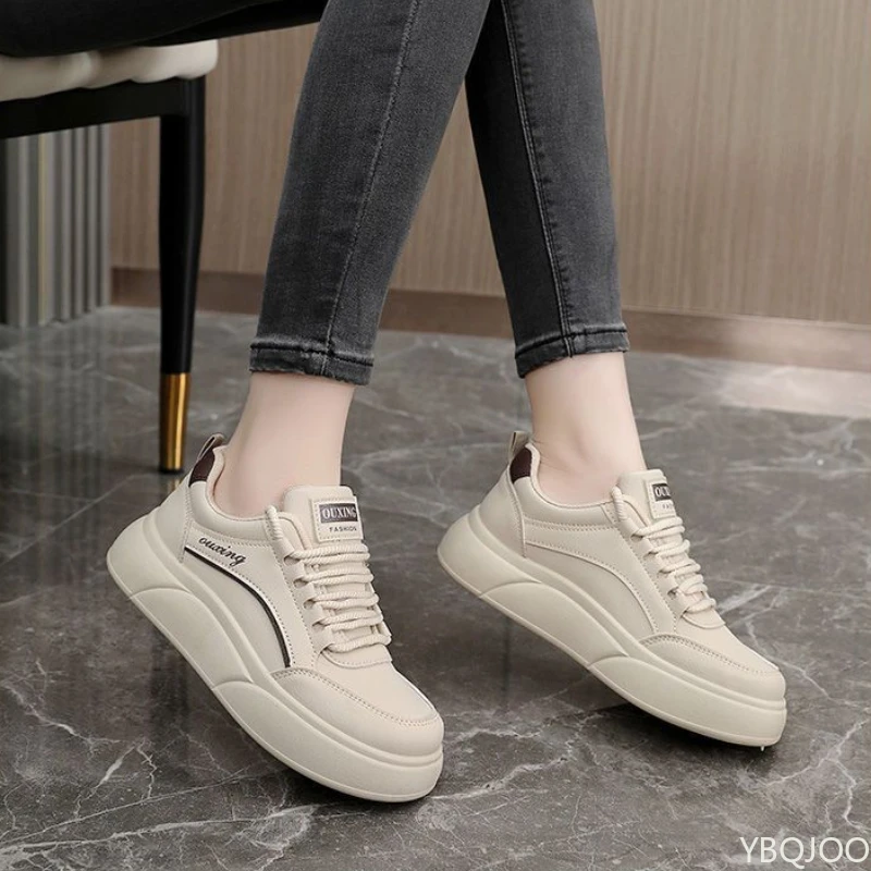 Thick Soled Women's Flat Bottomed New Sports Shoes for Comfortable Running Soft Soled Casual Vulcanized Shoes Zapatos De Mujer
Thick Soled Women's Flat Bottomed New Sports Shoes for Comfortable Running Soft Soled Casual Vulcanized Shoes Zapatos De Mujer