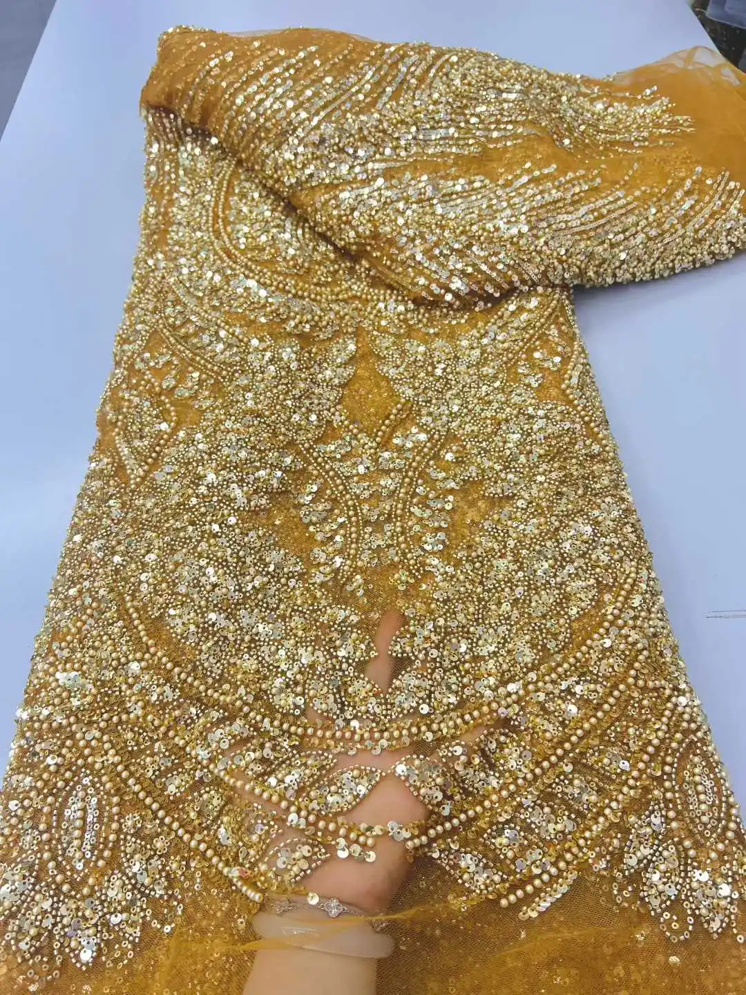 Высококачественная африканская тяжелая кружевная ткань с бисером, нигерийское кружево с пайетками и жемчугом, французский тюль для пошива свадебных и праздничных платьев, коллекция 2026 года
Высококачественная африканская тяжелая кружевная ткань с бисером, нигерийское кружево с пайетками и жемчугом, французский тюль для пошива свадебных и праздничных платьев, коллекция 2026 года