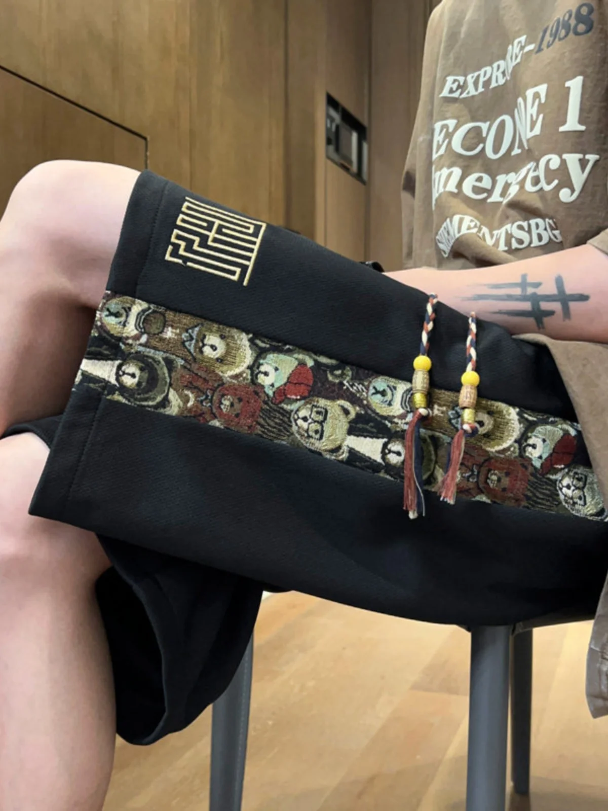 New Chinese Sle Men's Embroidered orts Loose Fit Heavyweight Spor Summer Casual Pants Five-Quarter Trousers
New Chinese Sle Men's Embroidered orts Loose Fit Heavyweight Spor Summer Casual Pants Five-Quarter Trousers