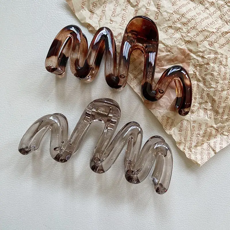 Women's Wavy High Glossy Amber Brown 11cm/4.33in Large Lightweight Plastic Hair Clip Elegant Minimalistic Hair Accessories
Women's Wavy High Glossy Amber Brown 11cm/4.33in Large Lightweight Plastic Hair Clip Elegant Minimalistic Hair Accessories