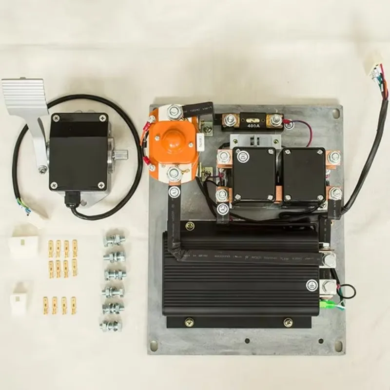 Suitable for Curtis OEM 500A 36V/48V Component Controller, with Optional Foot Pedal (throttle) 1205M-5603.
Suitable for Curtis OEM 500A 36V/48V Component Controller, with Optional Foot Pedal (throttle) 1205M-5603.