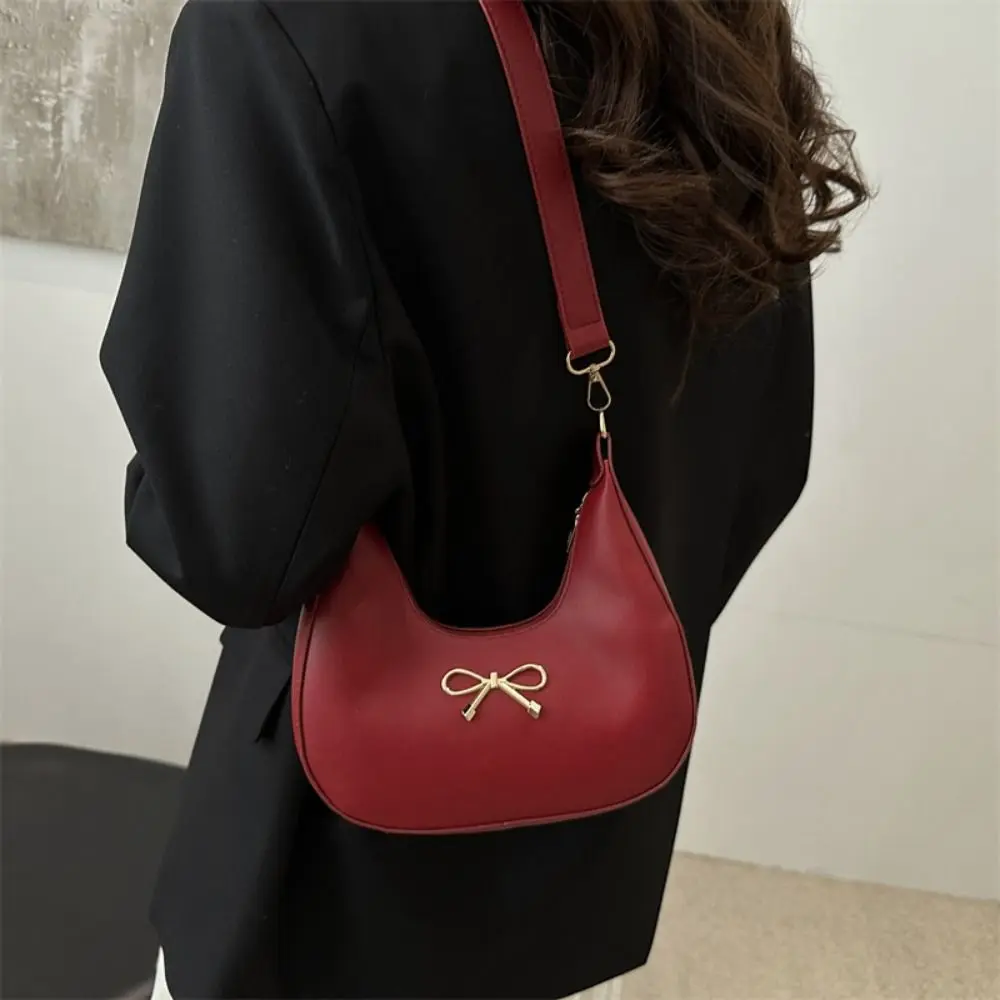 Portable Korean Style Bow Shoulder Bag PU Leather Handbag Crescent Bag All-match Pure Color Crossbody Bag Women
Portable Korean Style Bow Shoulder Bag PU Leather Handbag Crescent Bag All-match Pure Color Crossbody Bag Women