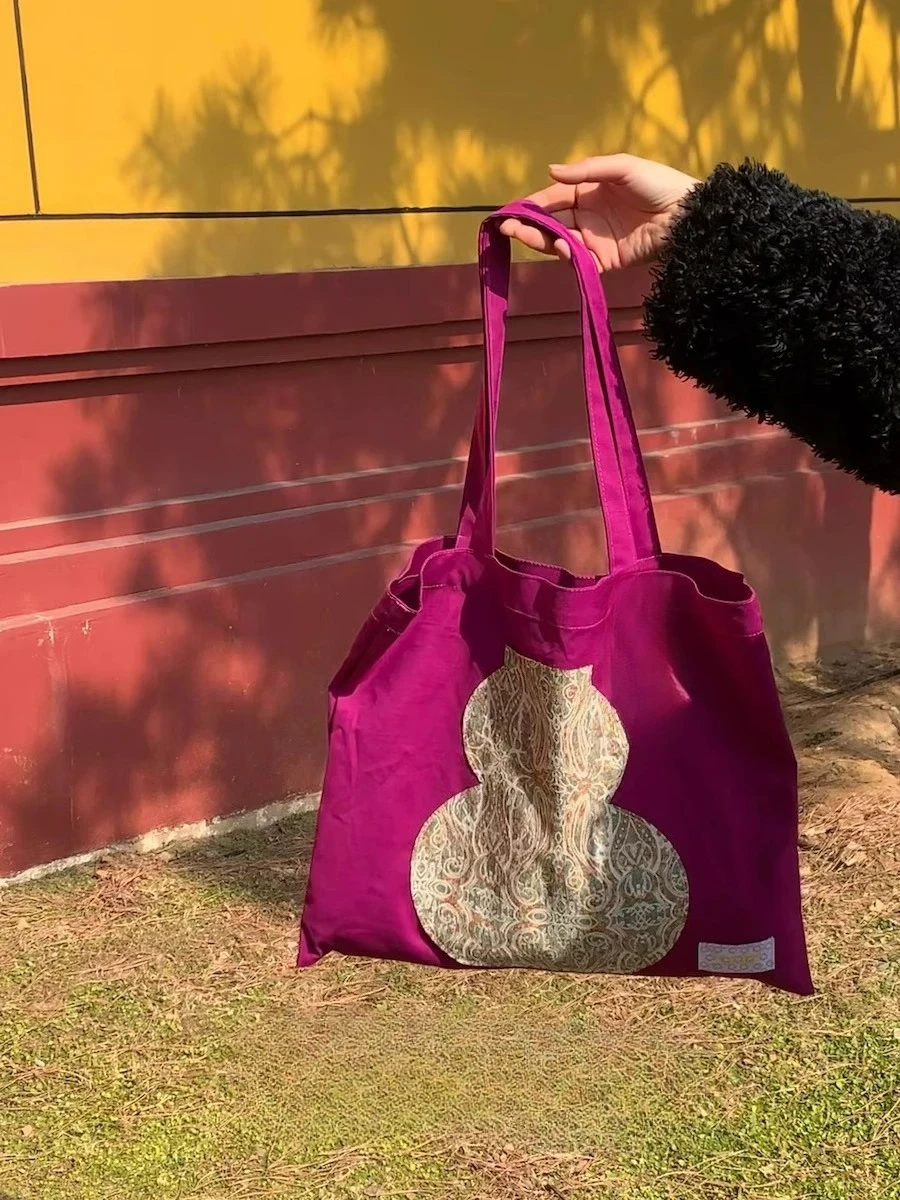 Miyagawa 2025 New Spring/Summer Versatile One Shoulder Large Capacity Purple Canvas Bag Tote Bags
Miyagawa 2025 New Spring/Summer Versatile One Shoulder Large Capacity Purple Canvas Bag Tote Bags
