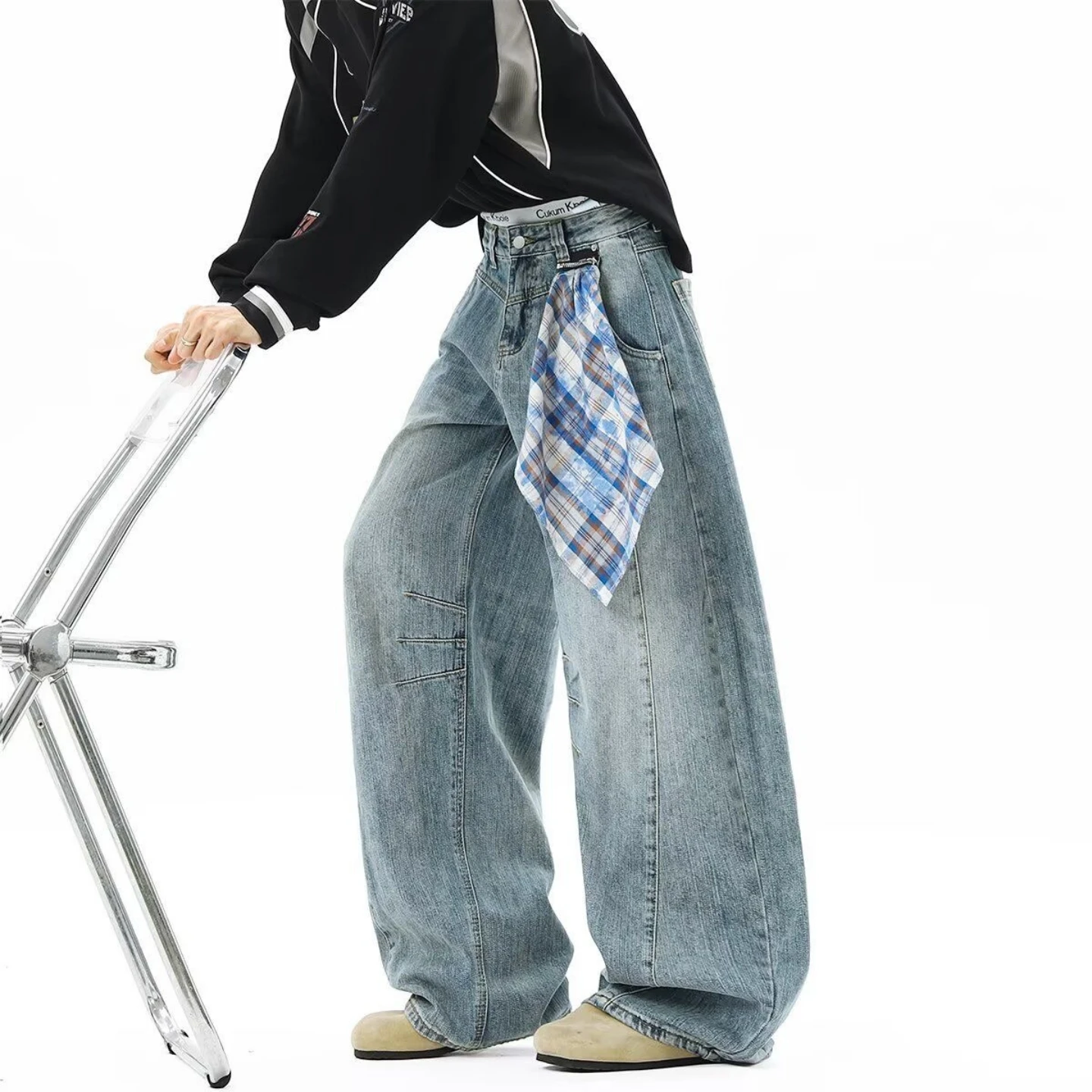 Американские джинсовые брюки с завышенной талией, свободные широкие джинсы для мужчин и женщин, осенние повседневные брюки прямого кроя
Американские джинсовые брюки с завышенной талией, свободные широкие джинсы для мужчин и женщин, осенние повседневные брюки прямого кроя