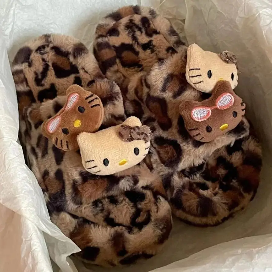 Sanrio милые плюшевые тапочки с леопардовым принтом «Hello Kitty», зимние хлопковые тапочки, теплая плюшевая хлопковая обувь в полоску, домашняя домашняя обувь для пары
Sanrio милые плюшевые тапочки с леопардовым принтом «Hello Kitty», зимние хлопковые тапочки, теплая плюшевая хлопковая обувь в полоску, домашняя домашняя обувь для пары
