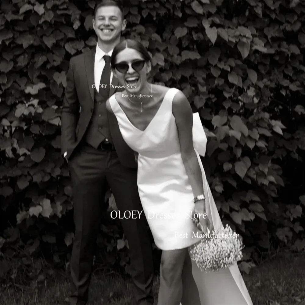 OLOEY 2024 Korea Simple Ivory Wedding Dresses Sleeveless V Neck Above Knee Satin Bridal Gowns Custom Made Bow Bridesmaid Dress
OLOEY 2024 Korea Simple Ivory Wedding Dresses Sleeveless V Neck Above Knee Satin Bridal Gowns Custom Made Bow Bridesmaid Dress