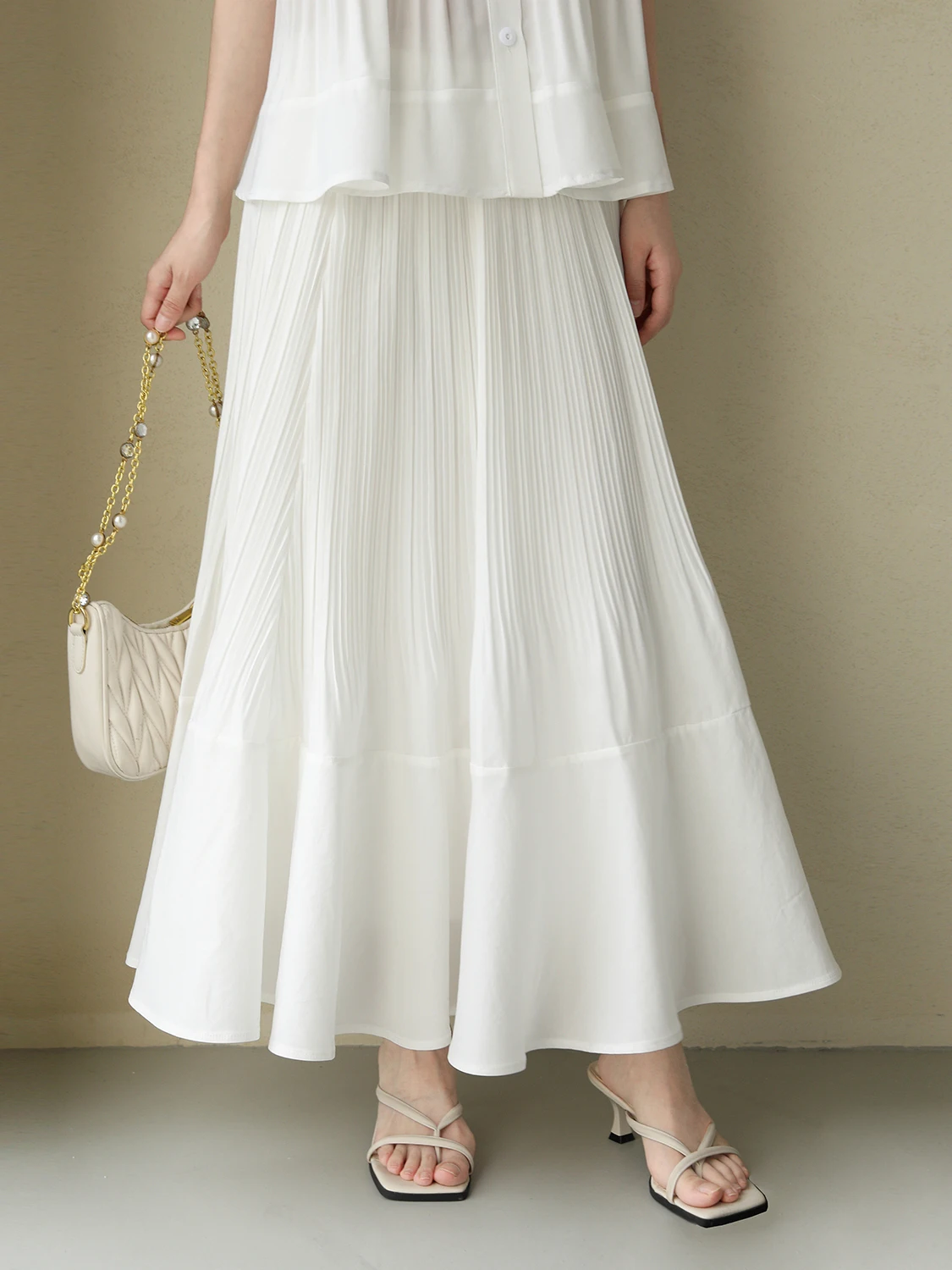 Summer White Pleated A-Line High Waist Women's Skirt Fairy Atmosphere Vacation Style Slimming Maxi Skirt Polyester Fiber High...
Summer White Pleated A-Line High Waist Women's Skirt Fairy Atmosphere Vacation Style Slimming Maxi Skirt Polyester Fiber High...