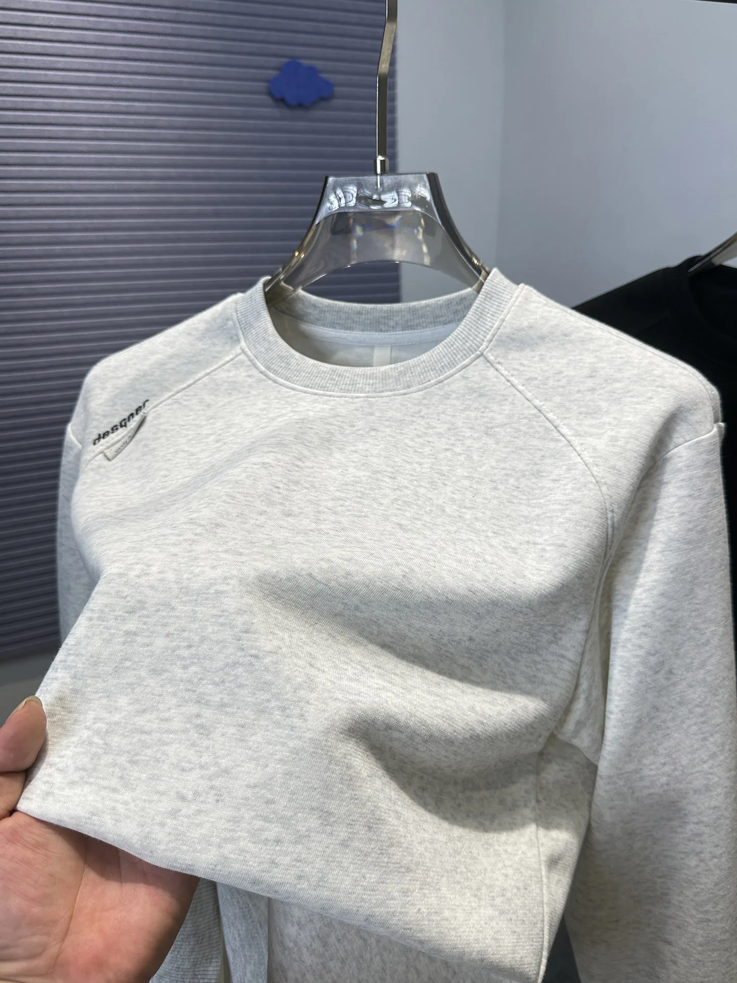 Faionable Loose Long Sve Hoodie Men's Casual round Ne Pullover T-irt Youth Autumn Winter Pure Color Versatile Comfor...
Faionable Loose Long Sve Hoodie Men's Casual round Ne Pullover T-irt Youth Autumn Winter Pure Color Versatile Comfor...