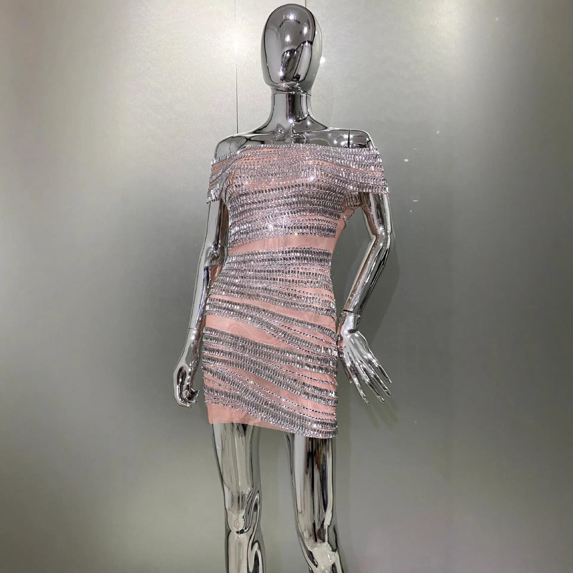 Sexy See-tough Me Diamond Glitter oulder-baring Dr Faionable Hot Par Gown Wrap Chest Sle ort Sve One-ou...
Sexy See-tough Me Diamond Glitter oulder-baring Dr Faionable Hot Par Gown Wrap Chest Sle ort Sve One-ou...