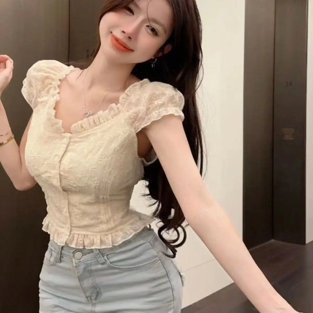 Unique Wood Lace Short Fit Women's Shirt Sexy Style Bubble Sleeve One Shoulder Design Polyester Fiber Summer New Arrival
Unique Wood Lace Short Fit Women's Shirt Sexy Style Bubble Sleeve One Shoulder Design Polyester Fiber Summer New Arrival