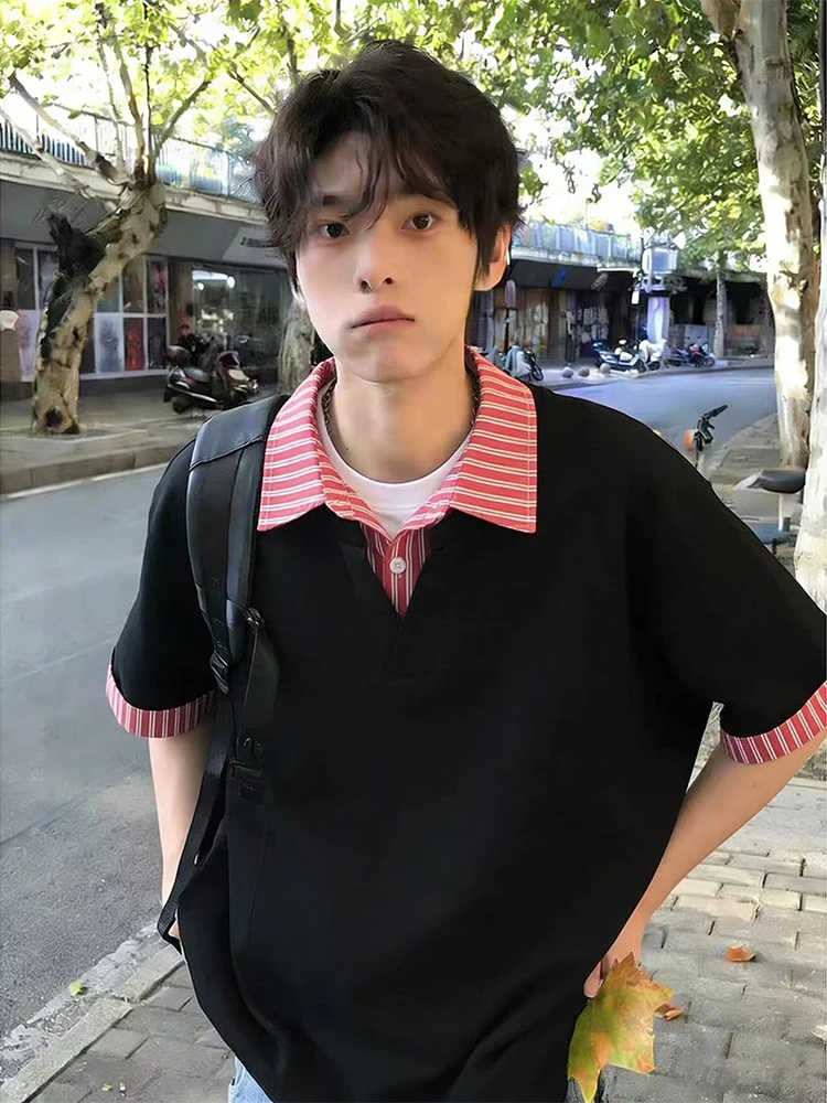 Men's Summer Short Sleeve T-Shirt Striped Patchwork Fake Two-Piece Shirt Collar Casual Style Miu Series Lazy Style Half Sleeve
Men's Summer Short Sleeve T-Shirt Striped Patchwork Fake Two-Piece Shirt Collar Casual Style Miu Series Lazy Style Half Sleeve