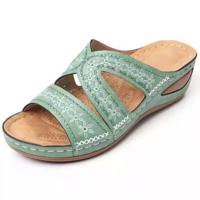 Flat Slippers, Open Toe Sandals, Sloping Heels, Thick Soled Women's Sandals Platform Sandals Chic and Elegant Woman Shoes
Flat Slippers, Open Toe Sandals, Sloping Heels, Thick Soled Women's Sandals Platform Sandals Chic and Elegant Woman Shoes