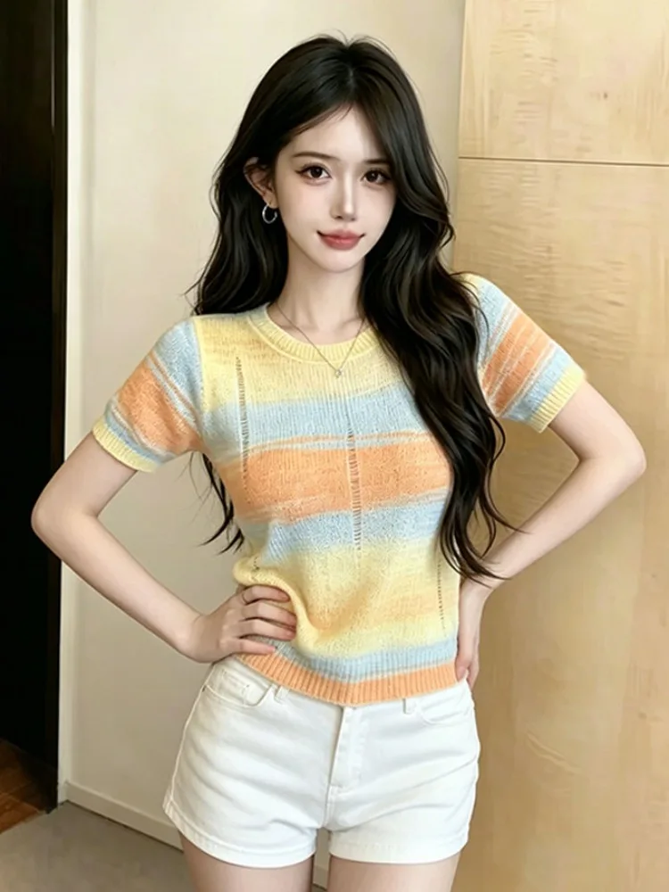 Korean Style Gradient Color Short Sleeve Knitted Shirt Women's Summer New Loose Fit round Neck Casual Versatile Top
Korean Style Gradient Color Short Sleeve Knitted Shirt Women's Summer New Loose Fit round Neck Casual Versatile Top