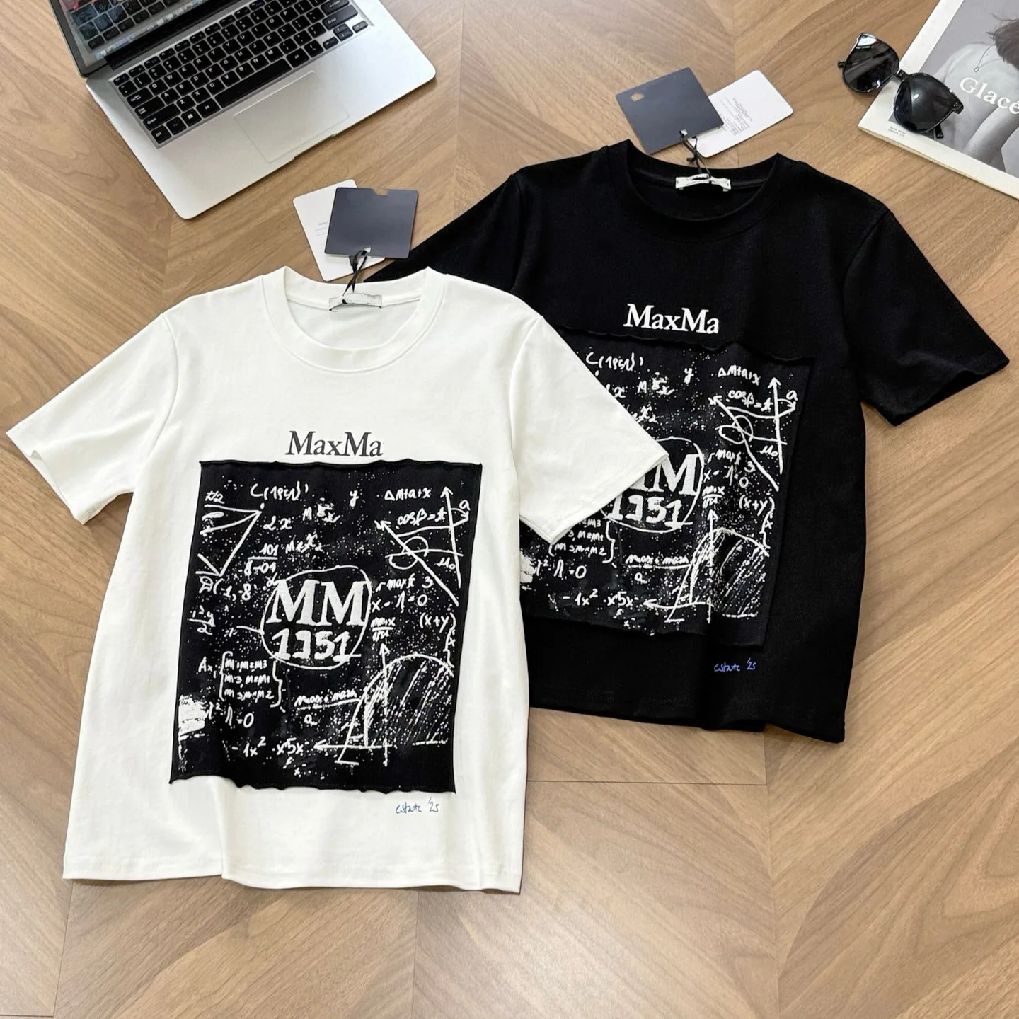 New MAX26S Blackboard Equation Heavyweight Cotton Short Sleeve T-Shirt for Women Casual Straight Cut Summer Thickened T-shirt
New MAX26S Blackboard Equation Heavyweight Cotton Short Sleeve T-Shirt for Women Casual Straight Cut Summer Thickened T-shirt