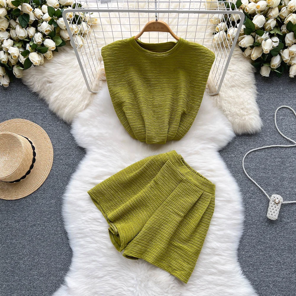 Women Summer New Sleeveless Casual Top And High Wiast Short Pants Two Piece Set Girls Home Work Office Shorts And Top Set
Women Summer New Sleeveless Casual Top And High Wiast Short Pants Two Piece Set Girls Home Work Office Shorts And Top Set