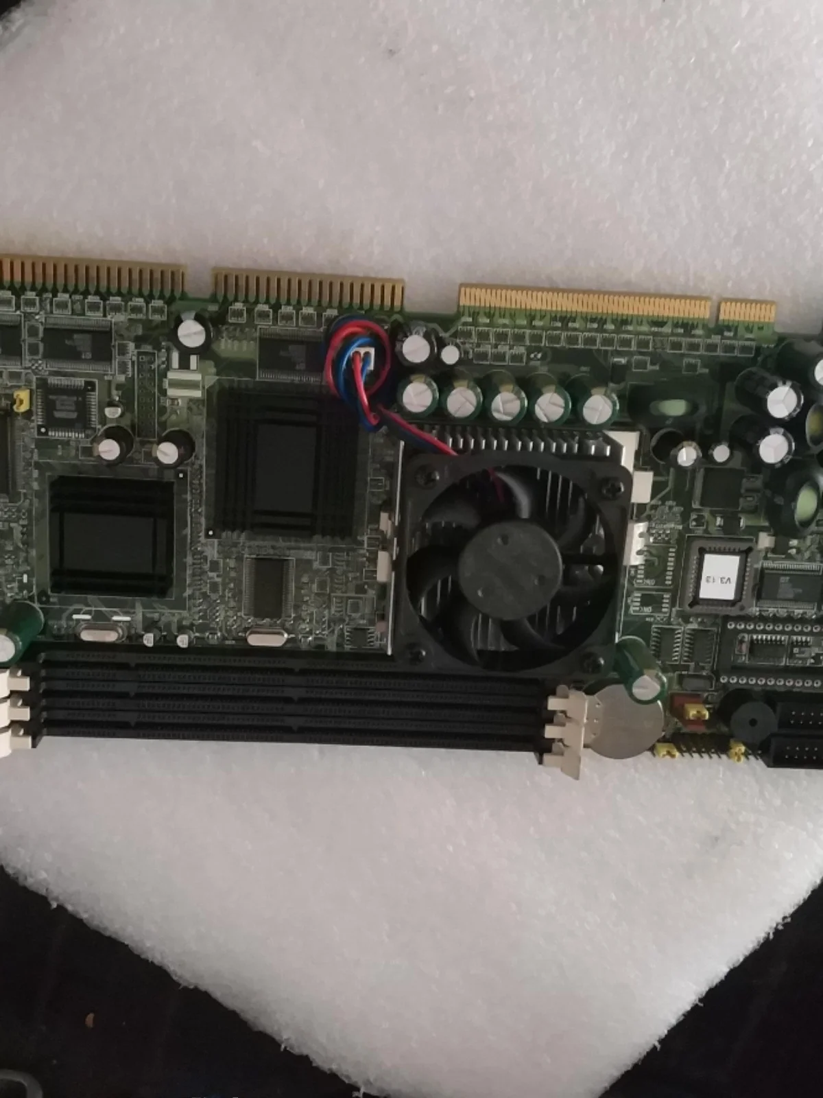 PCA-6179F V3.13 Rev.A1 Материнская плата устройства
PCA-6179F V3.13 Rev.A1 Материнская плата устройства