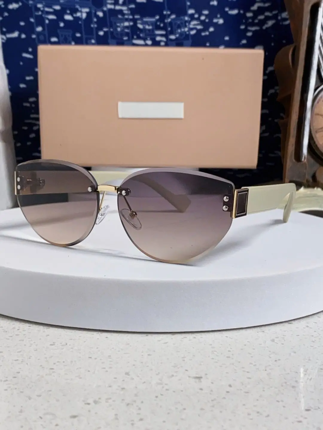 Fashion Sunglasses For Men And Women Oval Minimalist Gradient Lens
Fashion Sunglasses For Men And Women Oval Minimalist Gradient Lens