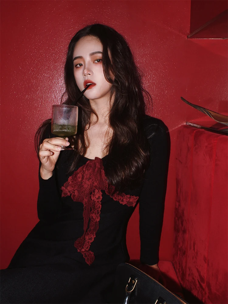 Lolilily Daily Hepburn Style Long Sleeve Black Knitted Dress Atmosphere Elegance Spring Early High Waist A-Line Dress
Lolilily Daily Hepburn Style Long Sleeve Black Knitted Dress Atmosphere Elegance Spring Early High Waist A-Line Dress