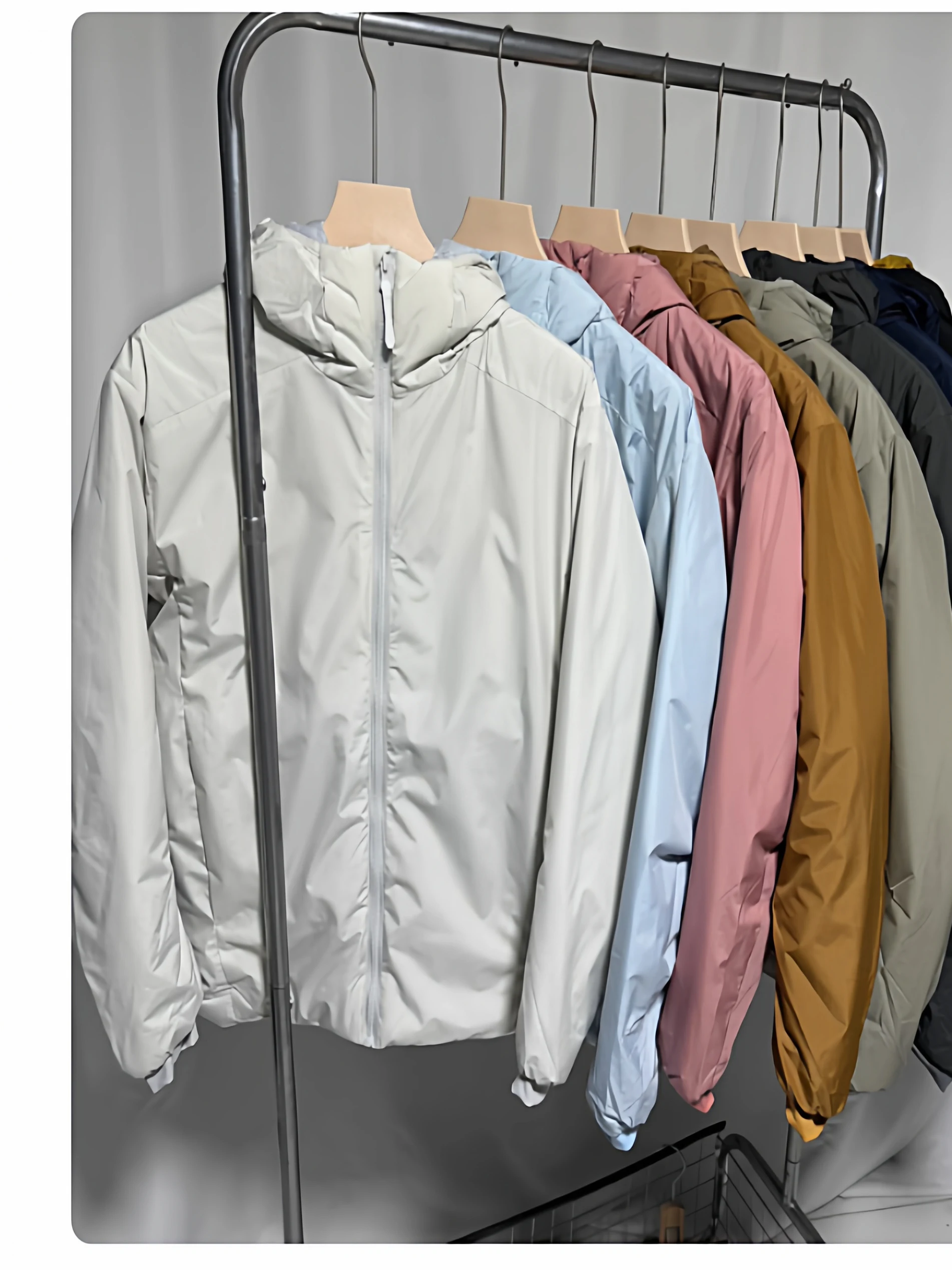 Легкий уличный хлопковый тюнет P, ветрозащитная водонепроницаемая хлопковая одежда с капюшоном, теплая, чем вниз, подставка для перьев, подходит для застежки-молнии
Легкий уличный хлопковый тюнет P, ветрозащитная водонепроницаемая хлопковая одежда с капюшоном, теплая, чем вниз, подставка для перьев, подходит для застежки-молнии