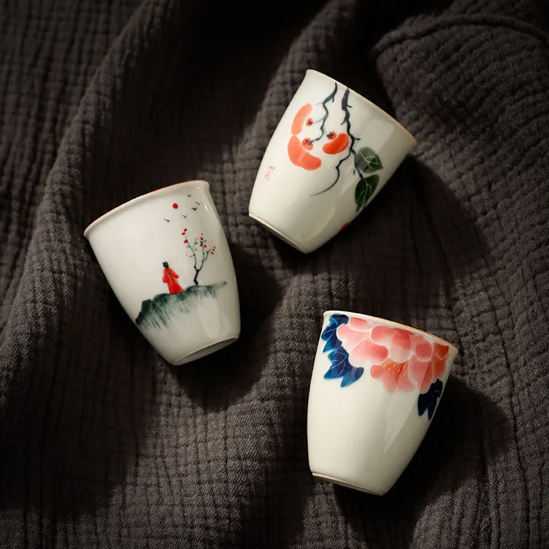 Hand-painted Flower Teacup Underglaze Ceramic Master Cup Chinese Kung Fu Teaware Sets Teaware Drinkware Tea Ceremony Accessories 
Hand-painted Flower Teacup Underglaze Ceramic Master Cup Chinese Kung Fu Teaware Sets Teaware Drinkware Tea Ceremony Accessories